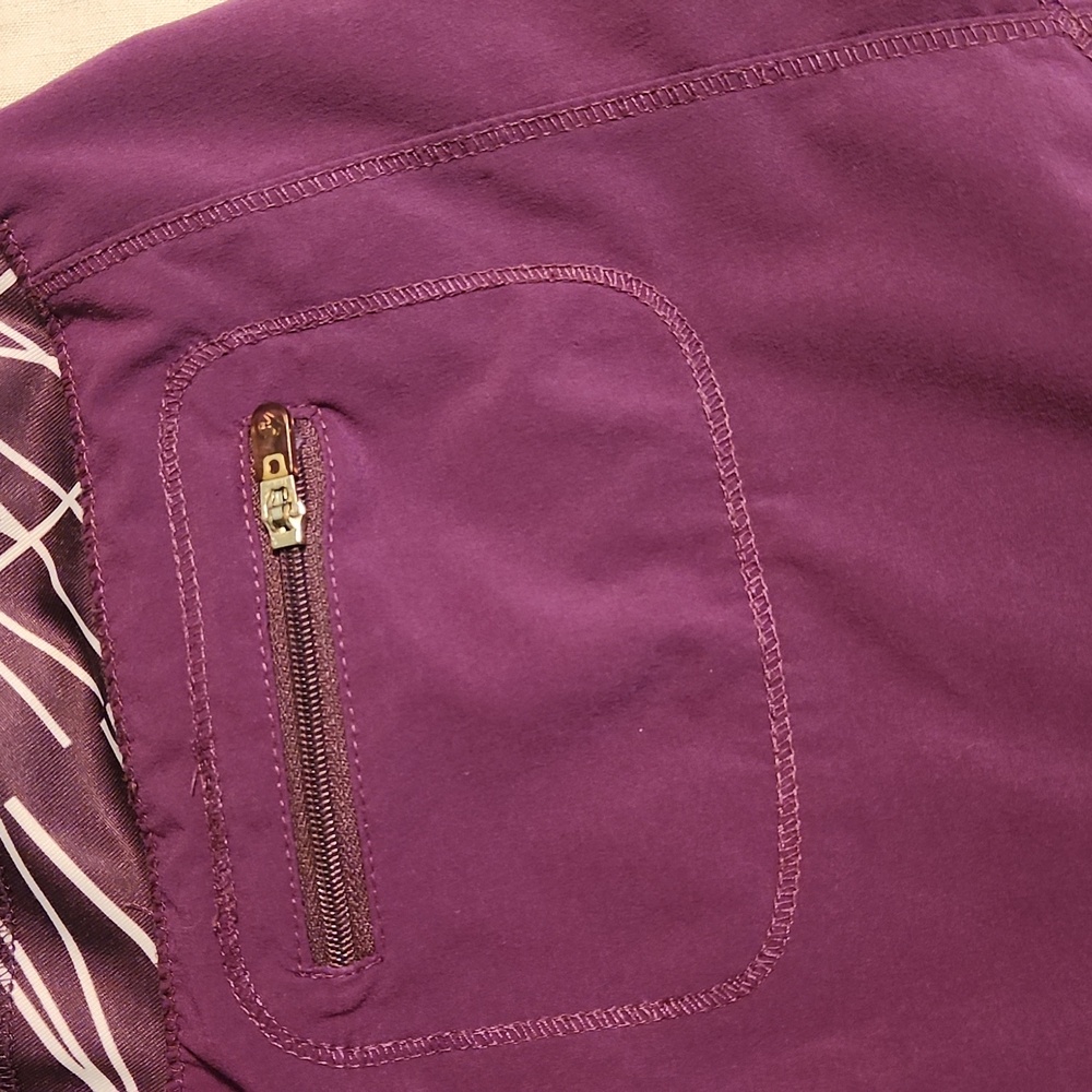Oiselle Roga Shorts - Picture 3 of 4